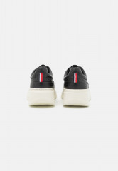 Tommy Hilfiger CHUNKY  Trainers black КРОССОВКИ Кроссовки черный
