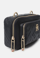 Tommy Hilfiger ICONIC CAMERA BAG Across body bag space blue ICONIC CAMERA BAG Сумка через плечо космический синий