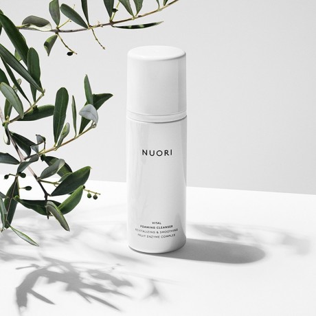 Nuori Vital Foaming Cleanser  Жизненно важная пенка для умывания