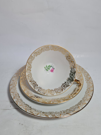 Чайное трио винтажное Im Stil Winterling Bavaria с колокольчиками и золотым узором. фарфор, Германия, 1960-70гг.