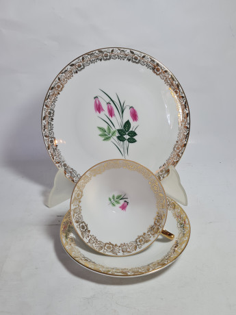 Чайное трио винтажное Im Stil Winterling Bavaria с колокольчиками и золотым узором. фарфор, Германия, 1960-70гг.