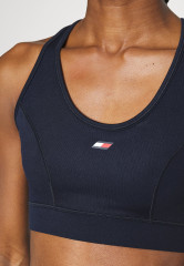 Tommy Hilfiger MID SORONA MIX BRA Medium support sports bra desert sky MID SORONA MIX BRA Спортивный бюстгальтер со средней поддержкой небо пустыни