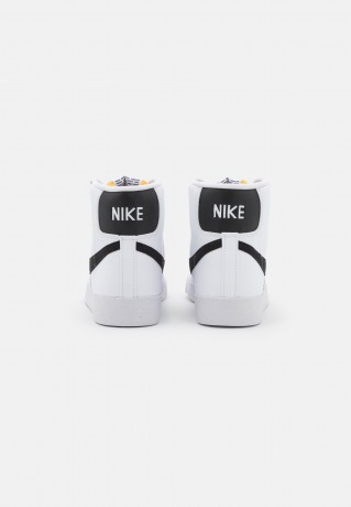 Nike Sportswear BLAZER 77 Sneaker high white/black BLAZER 77 Высокие кроссовки женские белый черный