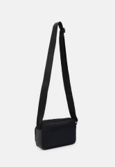 Tommy Hilfiger CITY COMMUTER Across body bag space blue CITY COMMUTER Сумка через плечо космический синий