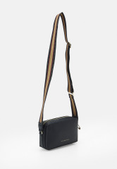 Tommy Hilfiger LIFE CAMERA BAG Across body bag space blue LIFE CAMERA BAG Сумка через плечо космический синий