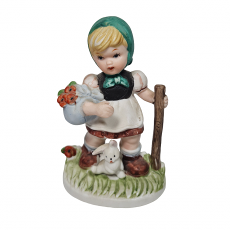 Фигурка винтажная Im Stil Goebel "Девочка с тростью и кроликом", ручная роспись, фарфор, 12.5 см, Тайвань, 1960-70гг.