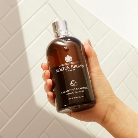 Molton Brown Balancing Shampoo Балансирующий шампунь