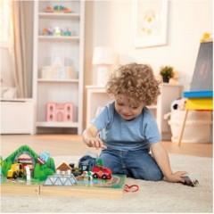 Melissa  Doug Holzeisenbahn zum Mitnehmen Деревянный поезд на вынос