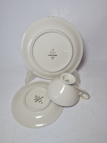 Johann Seltmann Vohenstrauß Bavaria Чайное трио в коричнево-белых тонах с позолоченным узором, Германия, 1960-70гг.