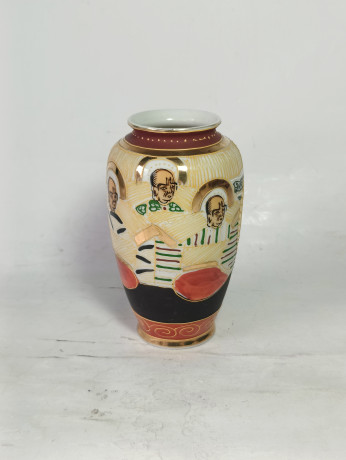 Ваза винтажная Japan Foreign малая в традиционном японском стиле, в оранжево-коричневых тонах, фарфор, 13 см, Япония, 1960-70гг.