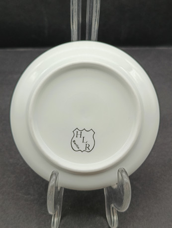 Тарелка декоративная винтажная HLR Berlin "Бранденбургские ворота и площадь. 1930", сувенирная, ч/б, фарфор, 10 см, Германия, 1980-90гг.