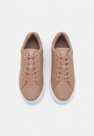 Tommy Hilfiger COURT Trainers sand КОРТ Тренеры песок