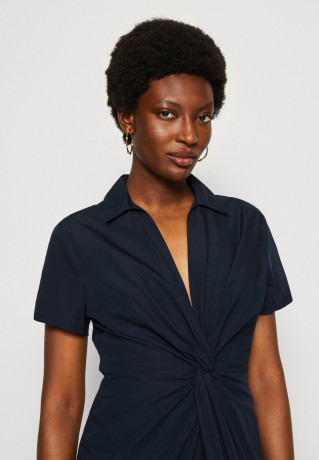 Tommy Hilfiger SOLID MIDI DRESS Day dress desert sky ПЛАТЬЕ МИДИ SOLID Повседневное платье небо пустыни