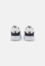 Tommy Hilfiger COURT Trainers white КОРТ Тренеры белый