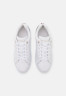 Tommy Hilfiger COURT Trainers white КОРТ Тренеры белый