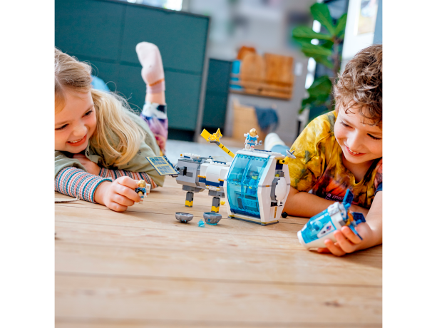 Lego Mond-Raumstation лунная космическая станция