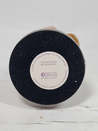 Фигурка винтажная John Sands  / Sarah Kay "Девочка с корзиной яблок", керамика, 12 см, Австралия, 1960-70гг.