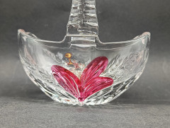 Конфетница винтажная Im Stil Anna Hutte в виде корзинки с розовым декором, хрусталь, 14.5 х 11 см, Германия, 1970-80гг.