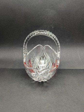 Конфетница винтажная Im Stil Anna Hutte в виде корзинки с розовым декором, хрусталь, 14.5 х 11 см, Германия, 1970-80гг.
