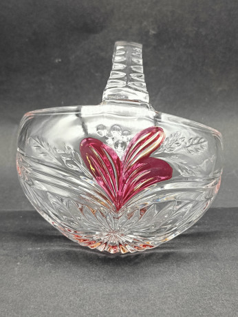 Конфетница винтажная Im Stil Anna Hutte в виде корзинки с розовым декором, хрусталь, 14.5 х 11 см, Германия, 1970-80гг.