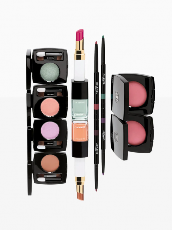 CHANEL VIELSEITIGER UND LANGANHALTENDER LIDSCHATTEN тени для век OMBRE ESSENTIELLE, 238 QUARTZ FUME, новая коллекция весна/лето 2025