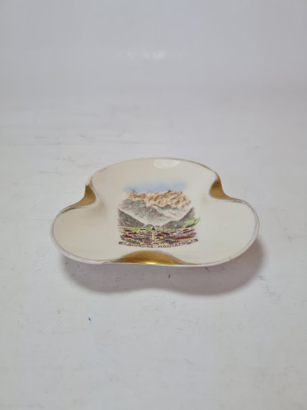 Пепельница винтажная Kunz Schruns, белый фарфор с изображением Шрунса, ручная работа, 10 x 10 x 2 см, Германия, 1960-70гг.