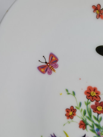 Тарелка декоративная винтажная Schirnding Bavaria, квадратная с изображением ребенка в зеленой шляпе с птицами и цветами, 18,5 x 2 см, Германия,1960-1970гг.