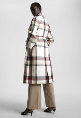 Tommy Hilfiger CHECK RELAXED FIT TRENCH Trenchcoat twill g stp check l ecru ТРЕНЧ В КЛЕТКУ RELAXED FIT Тренч саржа g stp check l экрю