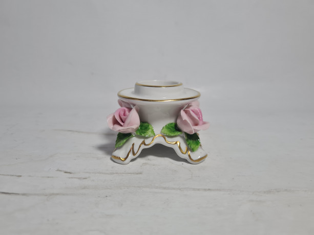 Подсвечник винтажный AK Kaiser "Розы" на ножках, фарфор, 5 см, Германия, 1960-70гг.