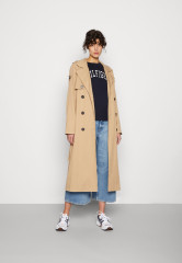 Tommy Hilfiger VARISTY HILFIGERC Print T-shirt desert sky VARISTY HILFIGERC Футболка с принтом небо пустыни