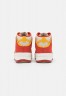 Nike Sportswear WMNS DUNK HIGH UP Sneaker high cinnabar/yellow ochre/lapis/sanddrift/sail WMNS DUNK HIGH UP Высокие кроссовки женские киноварь/желтая охра/ляпис/песчаная пыль/парус