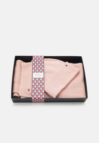 Tommy Hilfiger ESSENTIAL SCARF BEANIE SET Scarf sepia pink melange ESSENTIAL SCARF BEANIE SET Шарф сепия розовый меланж