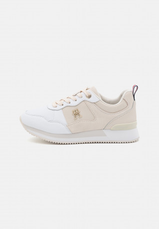 Tommy Hilfiger ESSENTIAL RUNNER Trainers feather white ESSENTIAL RUNNER — Кроссовки перо белое