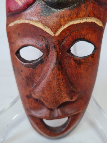 Aruba Деревянная африканская маска в красно-черных тонах, ручная работа, 19 x 8,5 см, 1960-70гг.