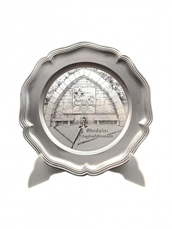 Тарелка декоративная винтажная "Изображение Обенхайма Зигфридсбруннена", олово (95%), 23 см, Германия, 1970-80гг.