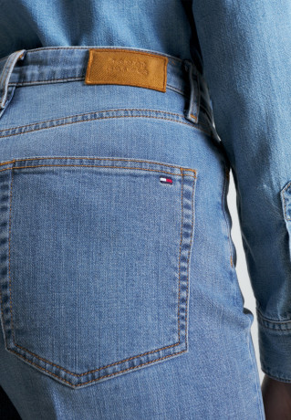 Tommy Hilfiger WIDE LEG HW CIRC Relaxed fit jeans blake WIDE LEG HW CIRC Джинсы свободного кроя Блейк