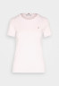 Tommy Hilfiger SLIM CODY  Print T-shirt pastel pink SLIM CODY Футболка с принтом пастельно-розовый