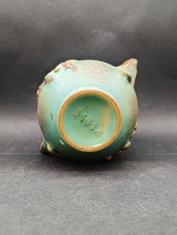 Ваза для цветов среднего размера, винтажная, турецкая керамика, с объемным декором, 17 х 13 см, Турция, 1970-80гг.