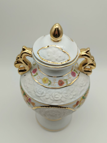 Ваза винтажная большая Im Stil KPM Bavaria в античном стиле, с двумя ручками, цветочный декор с позолотой, фарфор, 21 см, Германия, 1970-80гг.