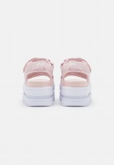 Nike Sportswear ICON CLASSIC Plateausandalette barely rose/white/pink oxford ICON CLASSIC сандалии на платформе едва розовый/белый/розовый оксфорд