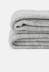 Tommy Hilfiger TIMELESS SCARF Scarf light grey heather ШАРФ TIMELESS Шарф светло-серый вереск