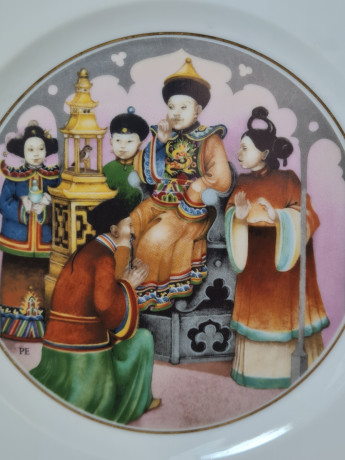 Декоративные тарелки винтажные The Hans Christian Andersen Plates, белый фарфор с изображением сцен из сказок , 4 шт х 19 x 2,5 см, Германия, 1960-70гг.