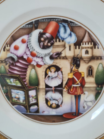 Декоративные тарелки винтажные The Hans Christian Andersen Plates, белый фарфор с изображением сцен из сказок , 4 шт х 19 x 2,5 см, Германия, 1960-70гг.