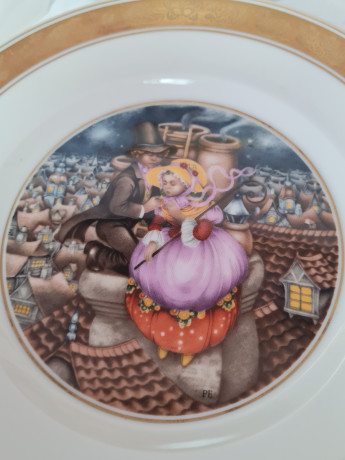 Декоративные тарелки винтажные The Hans Christian Andersen Plates, белый фарфор с изображением сцен из сказок , 4 шт х 19 x 2,5 см, Германия, 1960-70гг.