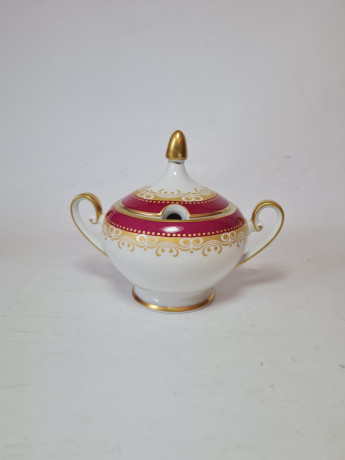 Hutschenreuther Arzberg Bavaria Набор фарфоровый в красных тонах с золотым узором: чайник, молочник, сахарница, Германия, 1960-70гг.