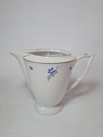 H&C Chodau Czechoslovakia Набор  чайник, молочник, сахарница из белого фарфора с голубыми цветочками и серыми листьями с золотым ободком, Чехословакия, 1960-70гг.