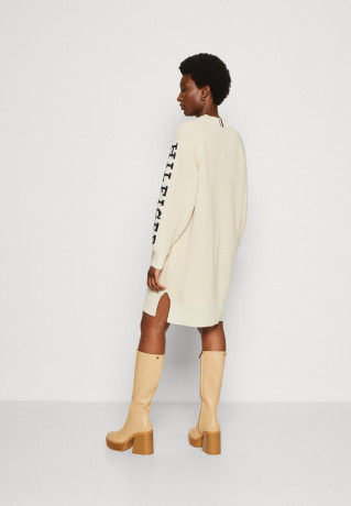 Tommy Hilfiger SWEATER DRESS Jumper dress classic beige ПЛАТЬЕ СВИТЕР Платье-джемпер классический бежевый