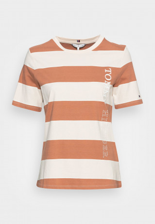 Tommy Hilfiger RUGBY TEE Print T-shirt rugby/canyon ФУТБОЛКА РЕГБИ Футболка с принтом регби/каньон