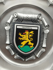 Тарелка декоративная винтажная &quot;Герб города Гейдельберг&quot; / Серия &quot;Геральдика&quot;, яркий декор, олово (95%), 23 см, Германия, 1970-80гг.