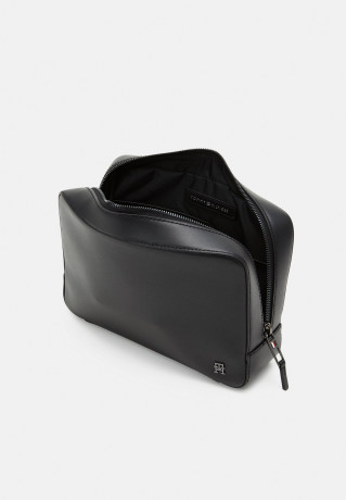 Tommy Hilfiger MODERN LEA WASHBAG UNISEX Wash bag black MODERN LEA WASHBAG UNISEX Сумка для стирки черный